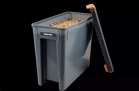 traeger stay dry pellet container